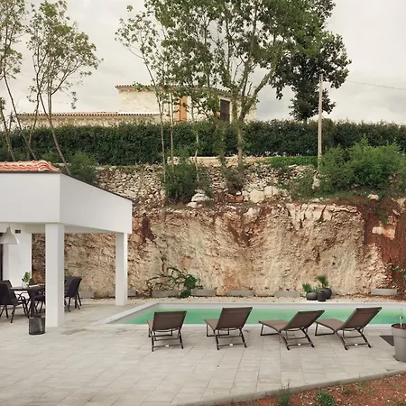 San Polo Max In Istria Up To 8 People With Heated Pool & Pet Friendly * Divšići